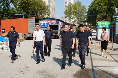 金輝帶隊赴西安電梯、汽車工業、福泰實業等六企兩辦調研座談